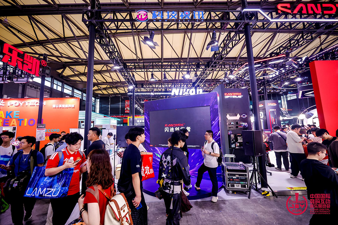 与AI同游!2026年第二十三届ChinaJoy盛大开幕! https://cms3.chinajoy.net/157/upload/resources/image/103348.jpg?token=Bearer eyJhbGciOiJIUzUxMiJ9.eyJpc3MiOiJlY2hpc2FuIiwic3ViIjoie1wiY2xpZW50XCI6XCJXRUJcIixcInR5cGVcIjpcIlVTRVJcIixcIm5hbWVcIjpcInVzZXIyX2FwaVwiLFwic2lnbmF0dXJlXCI6bnVsbCxcImV4cGlyZXNfaW5cIjoxODAwMDAwMH0iLCJpYXQiOjE3ODU1NzI3NDYsImV4cCI6MTc4NTU5MDc0Nn0.HPnAxiidYD1k7VkgJAD_0D0Wu1tmwQ6G_gTyksby3y2UZCbUy9DUdn6tHTLCCrc3fJB-Ny2umh8wrpsCHGvtJw